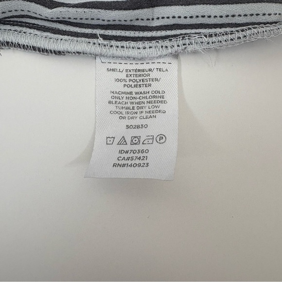 Ann Taylor LOFT Black and Gray Ruffled Sleeveless Blouse Shirt Top S Small NWOT - Picture 4 of 4